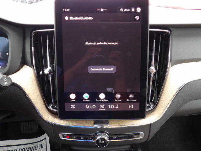 Certified 2026 Volvo XC60 B5 Plus AWD/4WD image 23