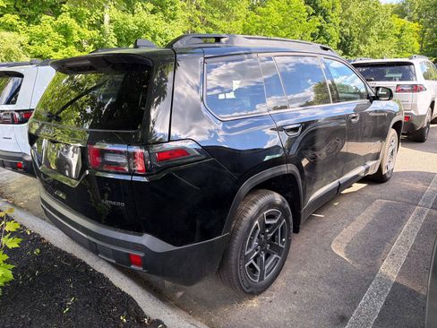New 2026 Jeep Cherokee Laredo AWD/4WD image 2