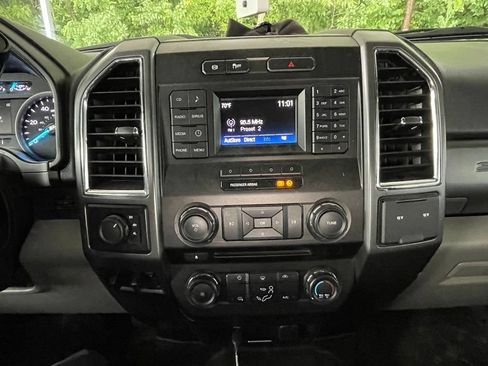 Used 2017 Ford F250 XLT AWD/4WD image 7