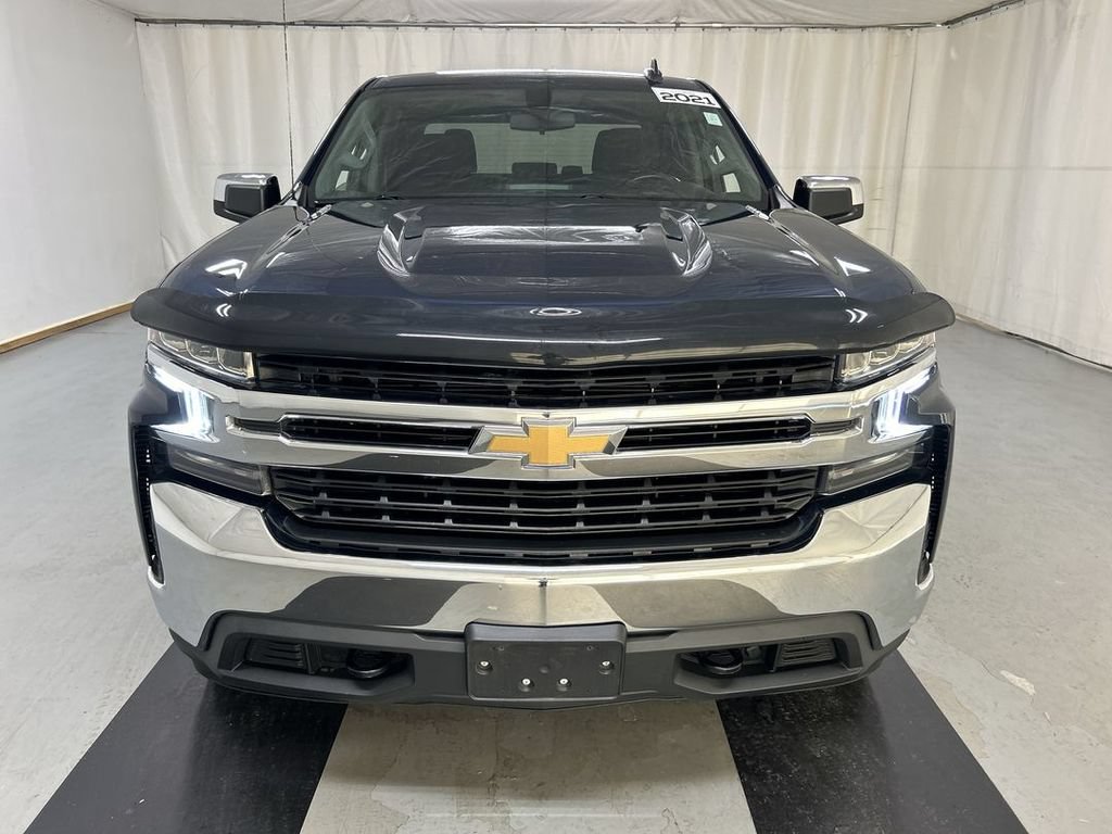 Used 2021 Chevrolet Silverado 1500 LT AWD/4WD image 3