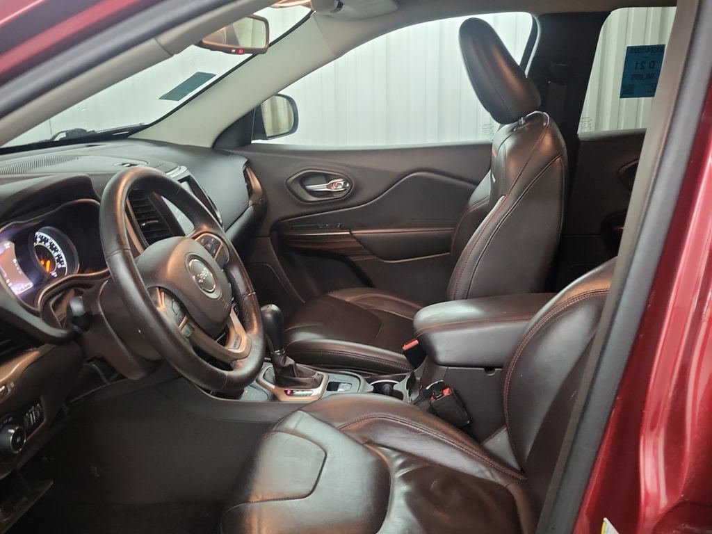 Used 2014 Jeep Cherokee Trailhawk w/ Leather Interior Group AWD/4WD image 7