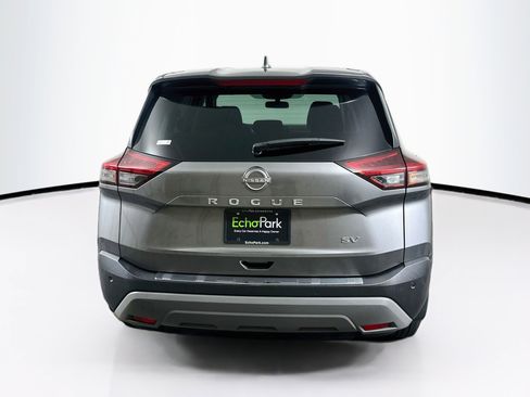 Used 2023 Nissan Rogue SV FWD image 7