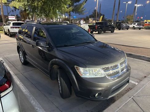 Used 2016 Dodge Journey SXT image 43