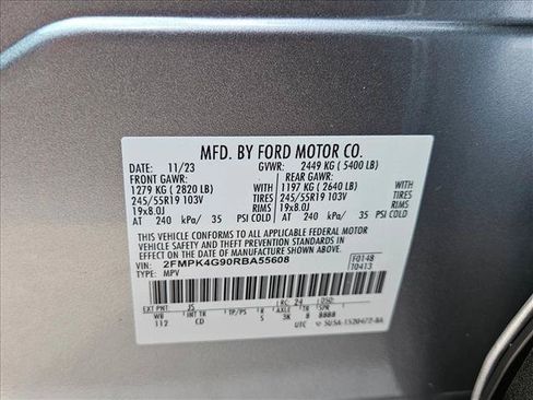 Certified 2024 Ford Edge SE w/ Black Appearance Package AWD/4WD image 24