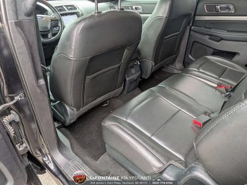 Used 2019 Ford Explorer XLT w/ Equipment Group 202A FWD image 27