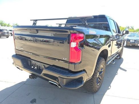 Used 2025 Chevrolet Silverado 1500 LT Trail Boss w/ Convenience Package II AWD/4WD image 9
