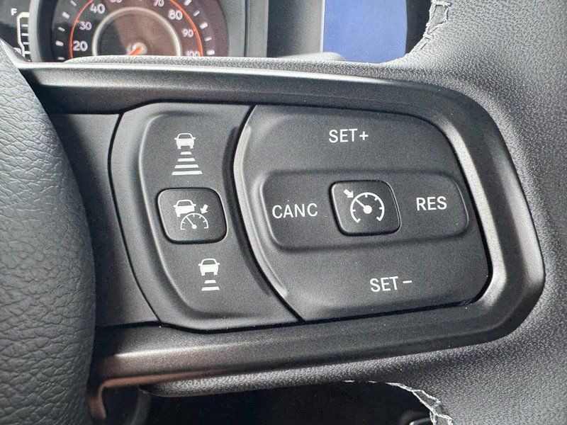 Used 2025 Jeep Wrangler Unlimited Rubicon AWD/4WD image 19