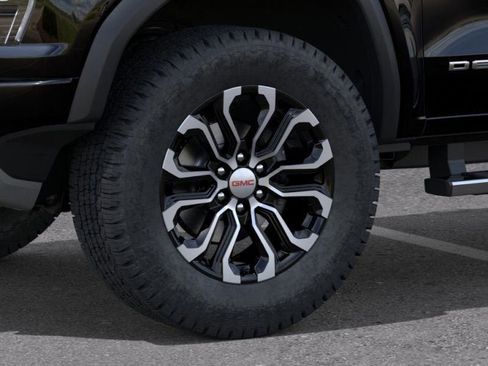 New 2026 GMC Canyon Denali image 10