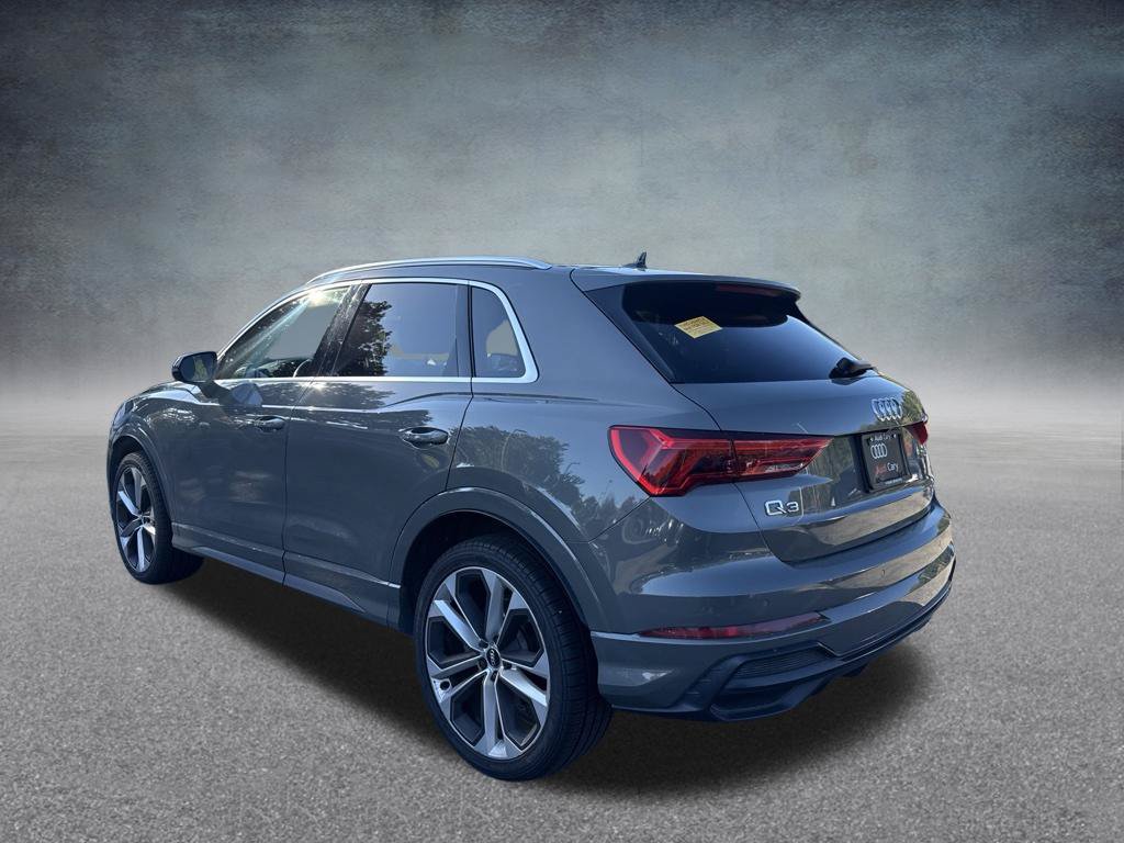Used 2019 Audi Q3 2.0T Premium Plus w/ Premium Plus Package AWD/4WD image 3