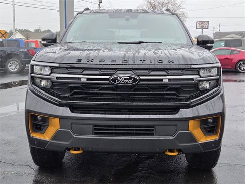 New 2025 Ford Expedition Tremor image 2