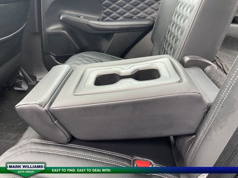 Used 2023 Mitsubishi Outlander SEL image 11