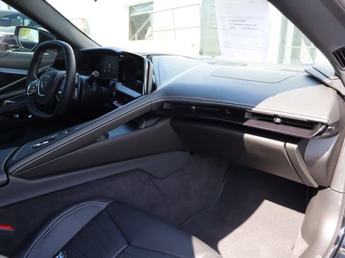 Used 2026 Chevrolet Corvette Stingray Preferred Cpe w/ Z51 Performance Package image 31