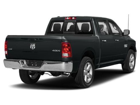 Used 2020 RAM 1500 Classic SLT image 2