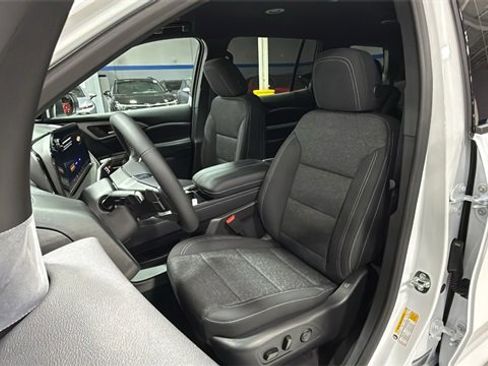 New 2026 Chevrolet Traverse LT w/ Driver Confidence Package image 12