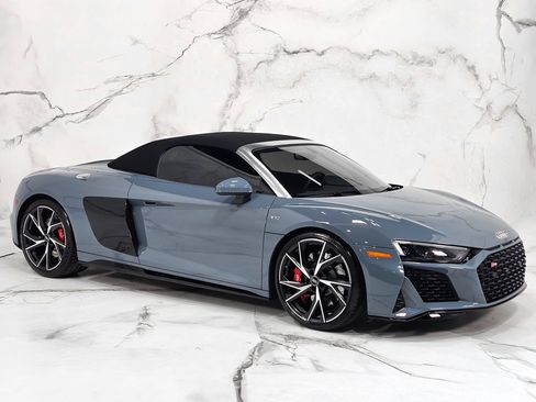 Used 2022 Audi R8 V10 performance RWD image 10