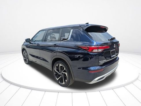 Used 2024 Mitsubishi Outlander SE FWD image 6