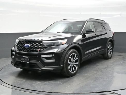 Used 2020 Ford Explorer ST w/ Premium Technology Package AWD/4WD image 2