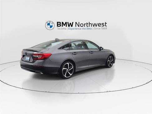 Used 2020 Honda Accord Sport image 3