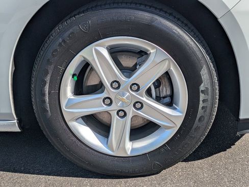 Used 2023 Chevrolet Malibu LS FWD image 10