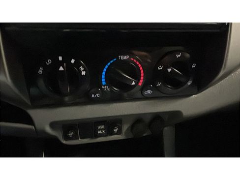 Used 2014 Toyota Tacoma 4x4 Double Cab image 13