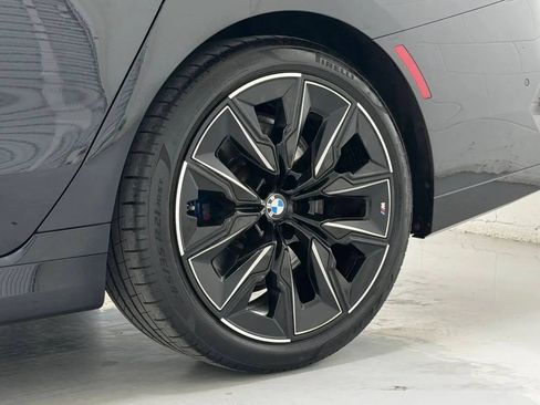 Used 2023 BMW 740i w/ Parking Assistance Package RWD image 48
