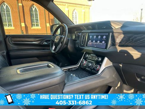 Used 2021 GMC Yukon Denali w/ Denali Premium Package image 24