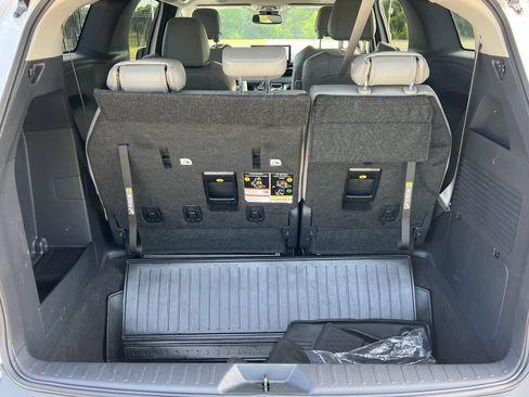 Used 2025 Toyota Sienna XLE FWD image 31