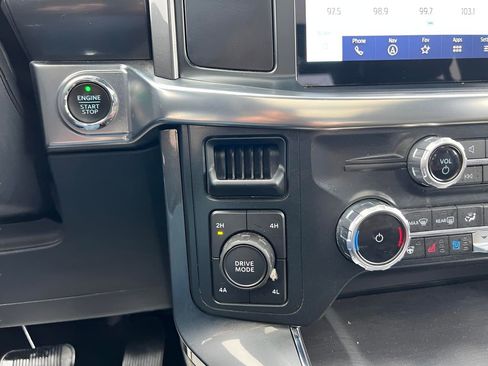 Used 2022 Ford F150 Lariat w/ Equipment Group 502A High AWD/4WD image 25