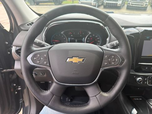 Used 2018 Chevrolet Traverse Premier AWD/4WD image 17