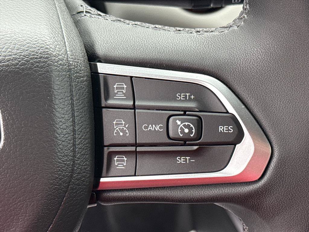 Used 2025 Jeep Compass Limited AWD/4WD image 19