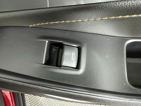 Used 2020 Chevrolet Traverse LT w/ LPO, Floor Liner Package AWD/4WD image 36
