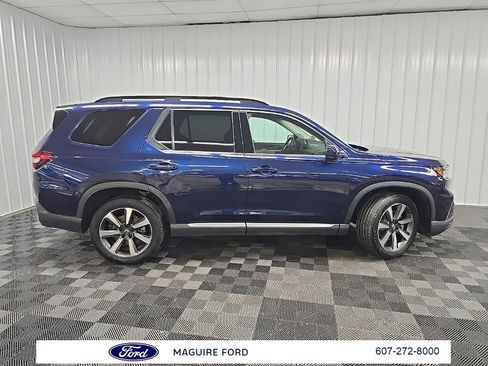 Used 2024 Honda Pilot Elite image 2