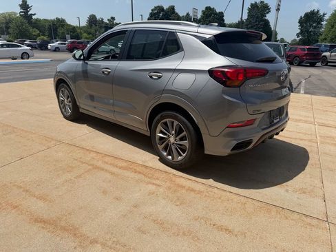 Used 2023 Buick Encore GX Select w/ Sport Touring Package FWD image 5