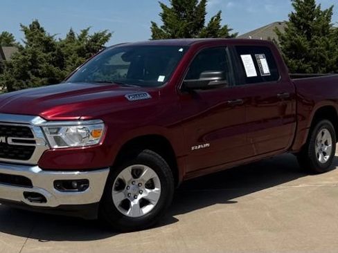 Used 2023 RAM 1500 Big Horn AWD/4WD image 2