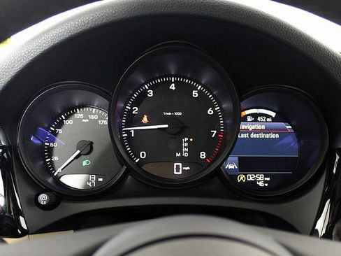 New 2026 Porsche Macan image 17