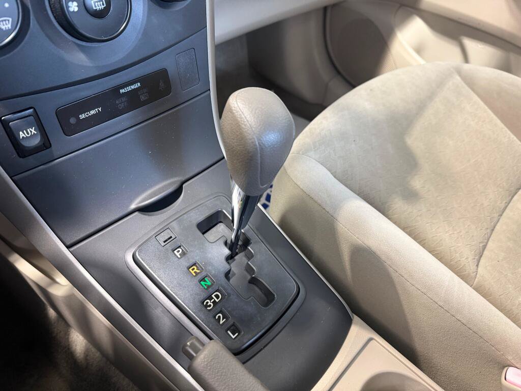 Used 2009 Toyota Corolla LE FWD image 33