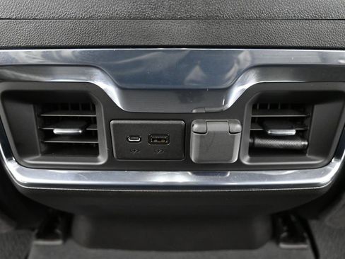 Used 2022 GMC Sierra 3500 Denali w/ Denali Ultimate Package image 31