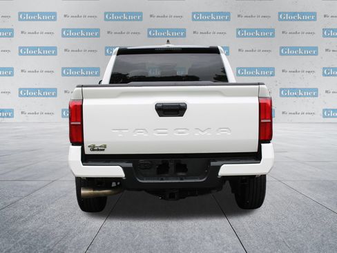Used 2025 Toyota Tacoma SR5 AWD/4WD image 7
