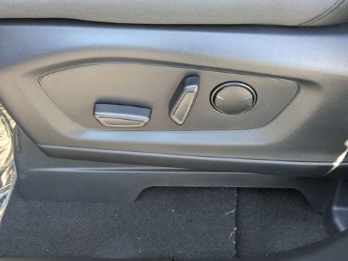 New 2026 Ford Explorer Active image 12