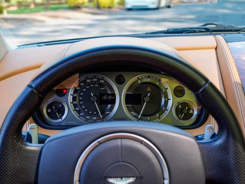 Used 2008 Aston Martin V8 Vantage Roadster RWD image 26