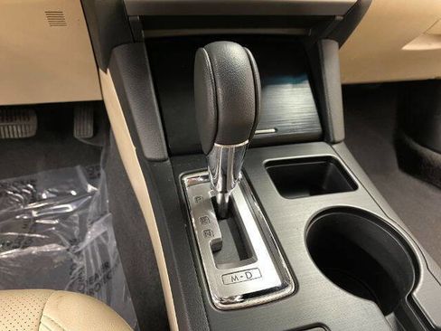 Used 2015 Subaru Outback 3.6R Limited image 31