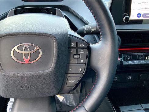Used 2024 Toyota Prius Prime FWD image 22
