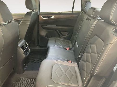 New 2026 Volkswagen Atlas SE image 13