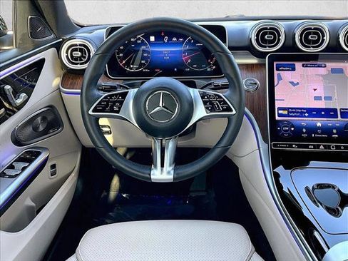 Used 2025 Mercedes-Benz C 300 Sedan image 7