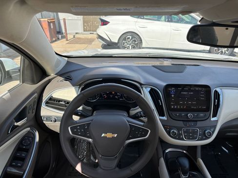 Used 2024 Chevrolet Malibu LT image 34
