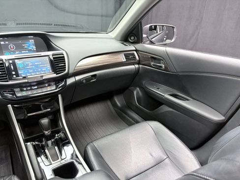 Used 2016 Honda Accord EX-L image 36
