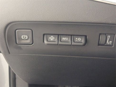 Used 2023 Buick Enclave Avenir w/ Avenir Technology Package image 16