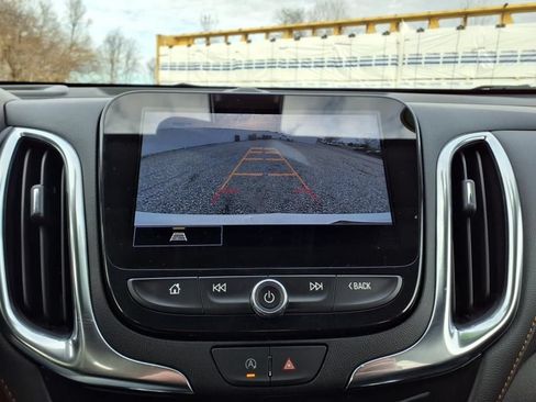 Used 2022 Chevrolet Equinox Premier FWD image 30