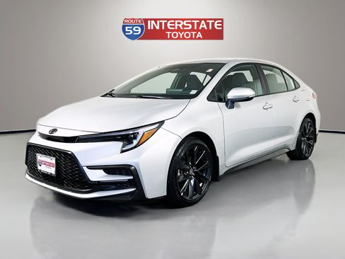 Certified 2023 Toyota Corolla SE FWD image 3