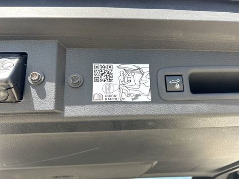 Used 2023 Toyota Sienna Platinum image 12